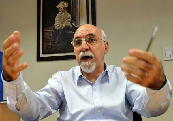 rodolfo-laffitte-firmo-el-acuerdo-el-pais-asiatico.jpg