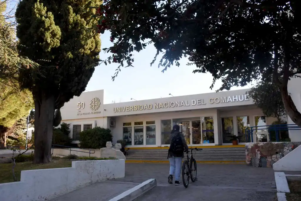 neuquen-UNCO-Universidad-del-Comahue-foto-mati-subat-MES_3290.jpg