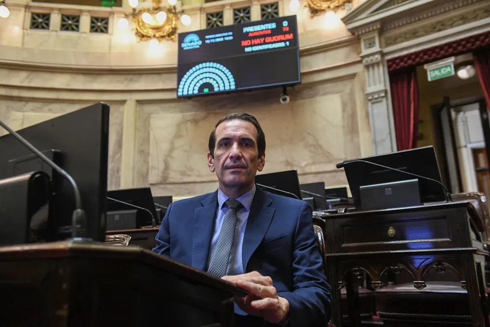 20251112JCC33_SENADOR_PABLO_CERVI_GODOY_RECINTO-scaled-2